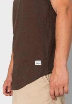 Jack & Jones Jjenoa Ss Crew Neck Noos - Basic T-Shirt - Mulch -Trend Fusion Shop 0262f837890443d18a07d656364fad85