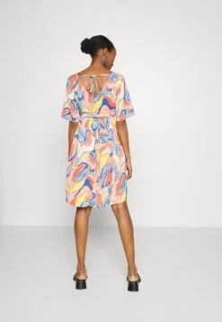 Mamalicious Dress - Day Dress - Papaya Punch -Trend Fusion Shop 075b7462ee14497885d69b6ae63438c0