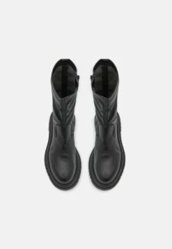 Pavement Halsey - Classic Ankle Boots - Black -Trend Fusion Shop 3f77a3da76244eb28ce74cee916ffdf4