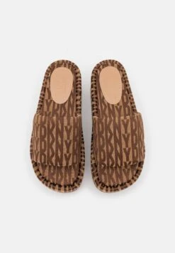 DKNY Vyra Platform Slide - Heeled Mules - Saddle/New Nude -Trend Fusion Shop 41327dd49d6441289d1660a17dd0a359