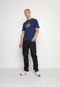 Volcom Solver - Straight Leg Jeans - Rinse -Trend Fusion Shop 5b9bff80898446458c0188106398cfd4