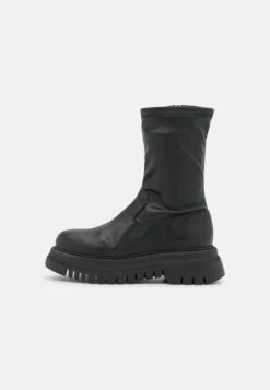 Pavement Halsey - Classic Ankle Boots - Black -Trend Fusion Shop 675140e592264cfba20fcae46ffd3ed6
