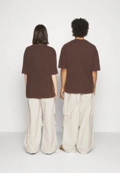 YOURTURN Unisex - Cargo Trousers - White -Trend Fusion Shop 7c134202bf934dad81d73ae035635b6d