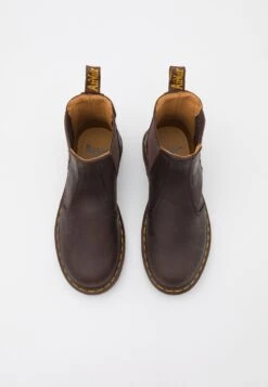 Dr. Martens 2976 Ys Unisex - Classic Ankle Boots - Dark Brown/Crazy Horse 9 Dr. Martens 2976 Ys Unisex - Classic Ankle Boots - Dark Brown/Crazy Horse -Trend Fusion Shop 9bddf186f7204986a90084addf257cd0