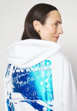 Boss Ecaisy- Sweatshirt - White -Trend Fusion Shop a0bf8511faff400a816b585a916d4a2c