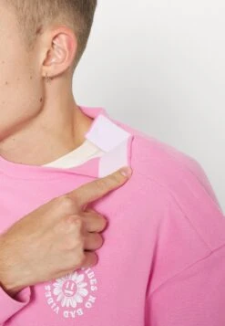 YOURTURN Unisex - Sweatshirt - Pink -Trend Fusion Shop a71d2cfc30a64eba96033b922ca800cd