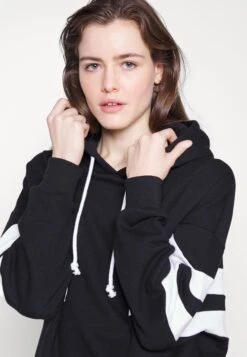 Hoodie - Black/White 12 Hoodie - Black/White -Trend Fusion Shop ad0cd3c489a9499eb85803f22d1c9fff