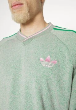 Adidas Originals Sweatshirt - Green -Trend Fusion Shop b175c79eb9db4f8c8c035ac5a9804fd9