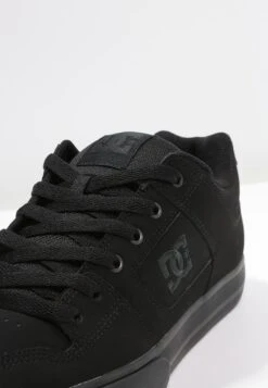 DC SHOES Pure - Trainers - Black -Trend Fusion Shop b60c0b3770f24f45a11c9ef021f73ce5