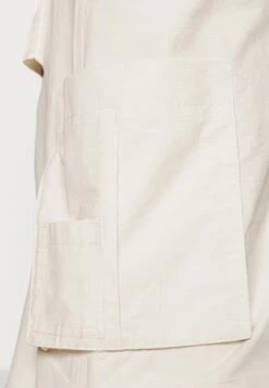 YOURTURN Unisex - Cargo Trousers - White -Trend Fusion Shop b765f94c7a4b4aa381e82f4831de94b0