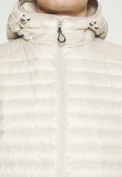 BELSTAFF Airspeed Jacket - Down Jacket - Off-White -Trend Fusion Shop b9fde677ba154b3b9079187d9ce11489