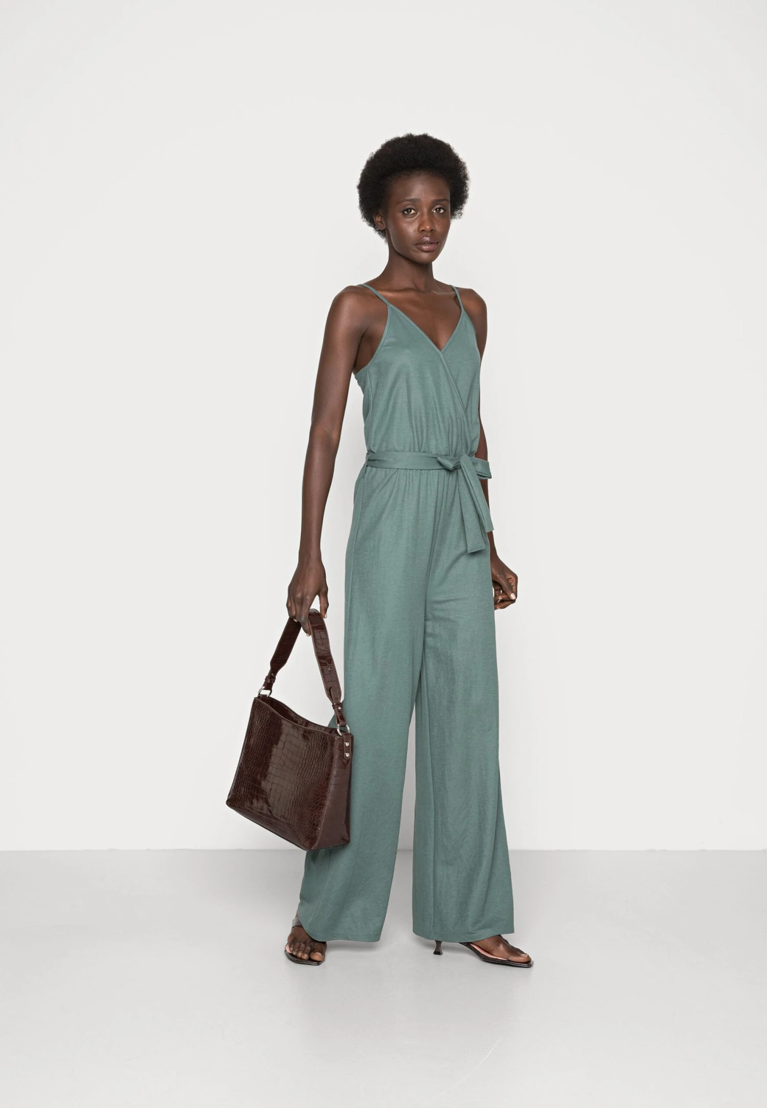 Anna Field Jumpsuit - Light Green 2 Anna Field Jumpsuit - Light Green - Image 2