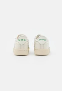 Reebok Classic Club C 85 Vintage - Trainers - Chalk/Alabaster/Glen Green -Trend Fusion Shop d202e817ec9e400194d297aaa6040469