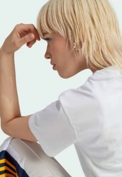 Adidas Originals Pearl Trefoil - Print T-Shirt - White -Trend Fusion Shop e44fbab3ce854f61b12027a1bdb33200