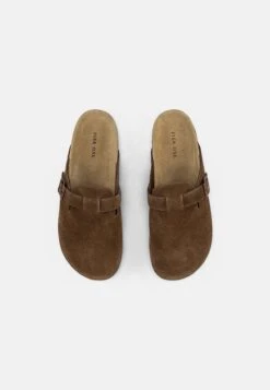 Pier One Leather Unisex - Slippers - Brown -Trend Fusion Shop e81ec10b1baa426098f203c956f22c98