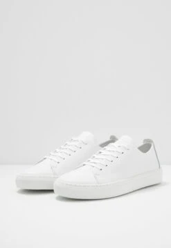 Bianco Biaajay- Trainers - White 9 Bianco Biaajay- Trainers - White -Trend Fusion Shop e968e57670af4fbda7434b388da43a99