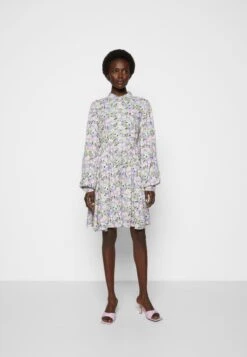 Selected Femme Judita Dress - Day Dress 11 Selected Femme Judita Dress - Day Dress -Trend Fusion Shop e98d971952924a41a661d2071c96ddca